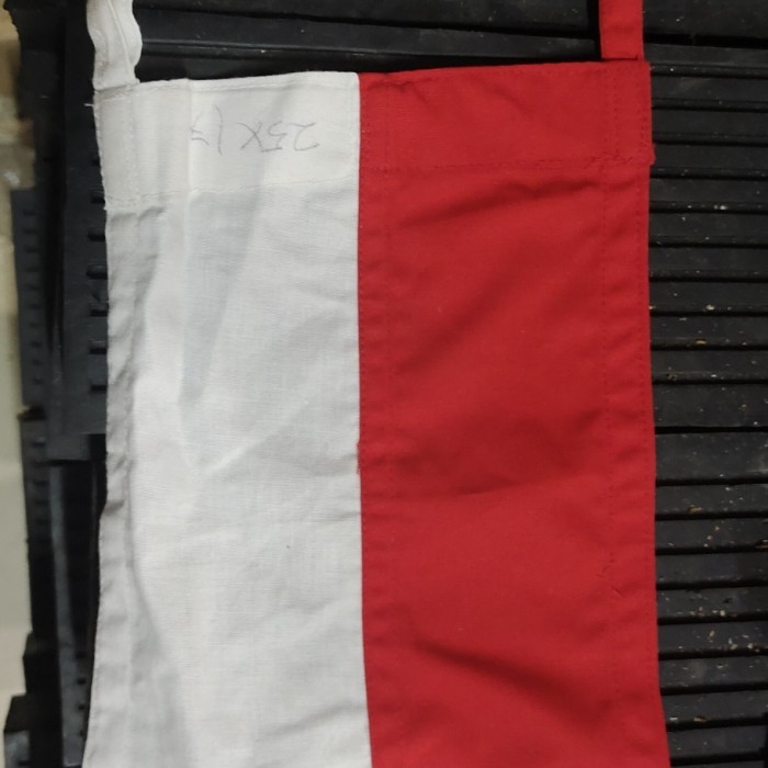 

Beli - Bendera Indonesia 25X17 / Bendera Merah Putih Buat Di Mobil/Bendera Ri