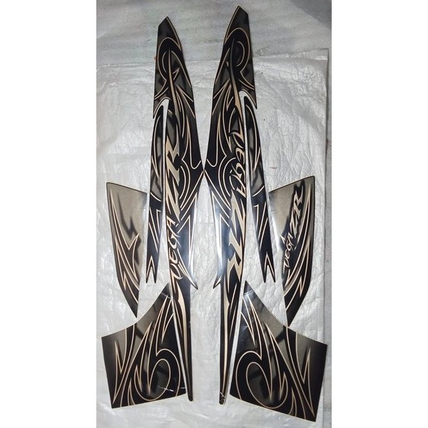 Striping Stiker Body Kanan Kiri Full Set Vega Zr Tahun 2010 Warna Hitam Gold Original Barang Langka