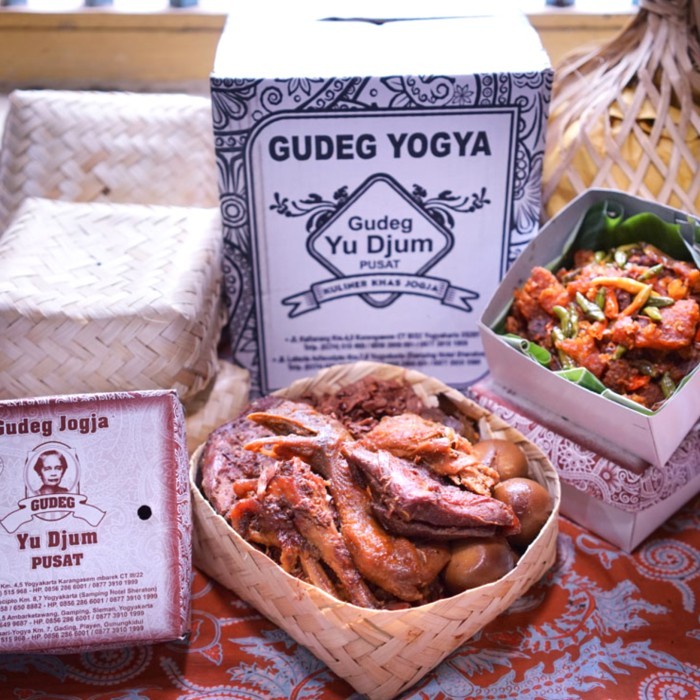 

Gudeg Yu Djum Pusat Asli Dari Yogyakarta (1 Besek) Barangbaru