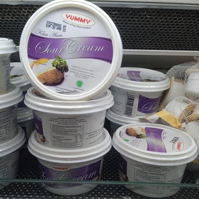 

&<&<&<&] yummy sour cream light 200gr