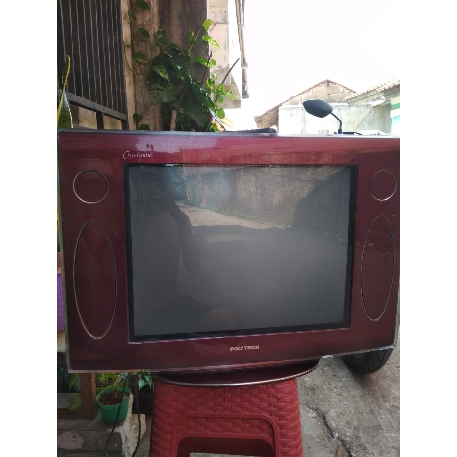TV POLYTRON CRYSTALINE 21 INCH, MASIH NYALA, JUAL APA ADANYA.