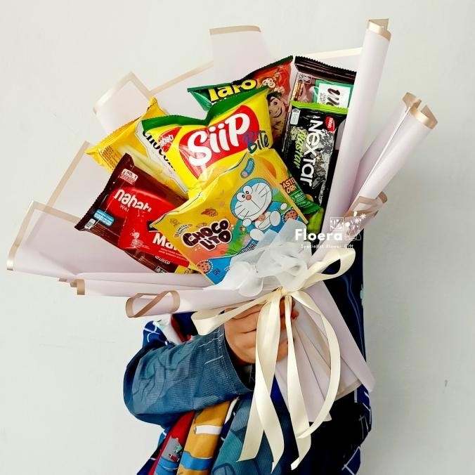 

Diskon! Buket snack wisuda ulang tahun bucket cemilan