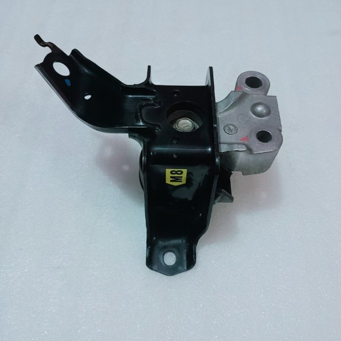 engine mounting Toyota Yaris Vios