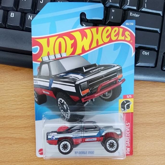 Hot Wheels 87 Dodge D100 TH Reg Treasure Hunt Reguler 2022