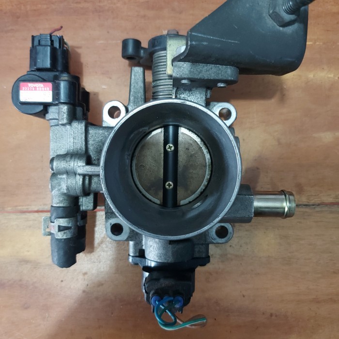 Throttle body toyota altis 1.8 vvti