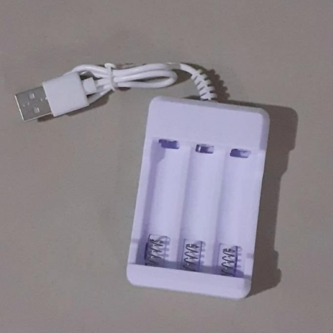 Charger Baterai USB 3 Slot AAA AA Batre