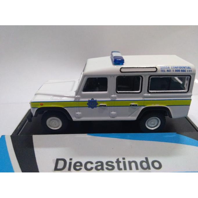 Oxford Diecast Garda Land Rover Defender Station Wagon Skala 1:76