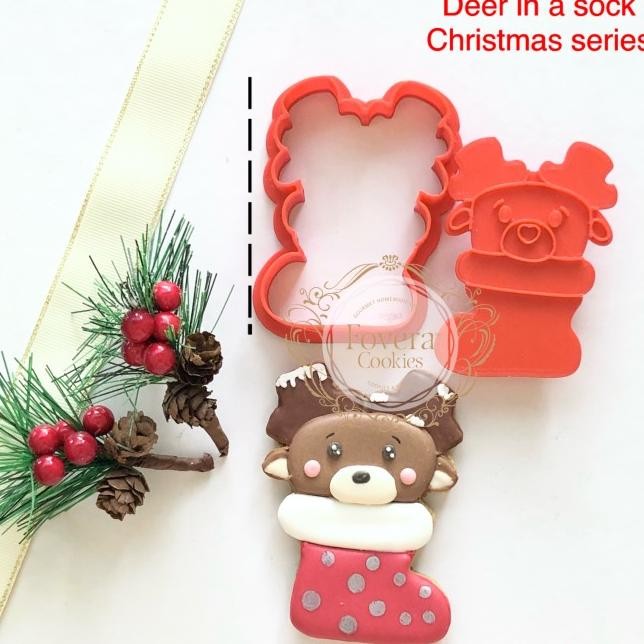 

Deer In A So Christmas Cookie Cutter. Cetakan Christmas Cookies