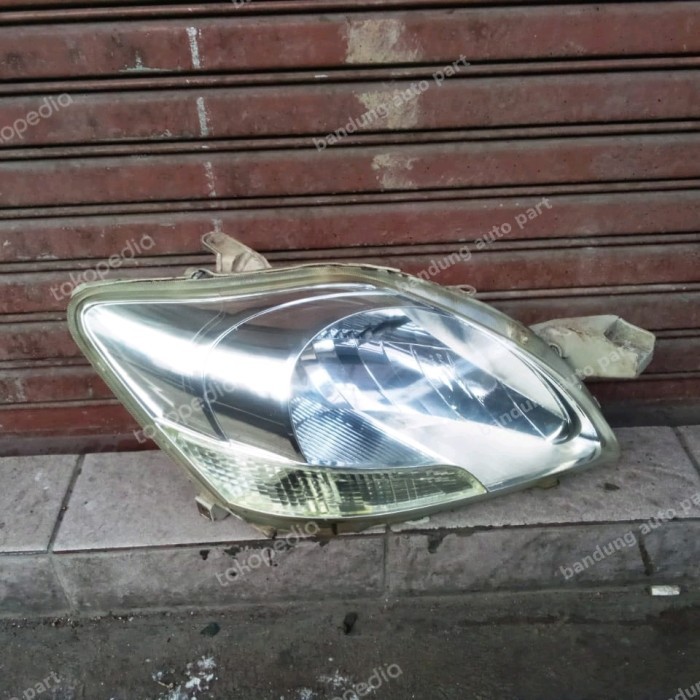 headlamp Vios gen 2 kanan original