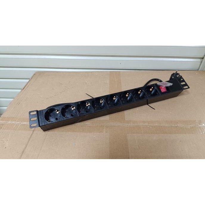 PDU 8 port Rackmounted 19inch 1U power distribusi unit