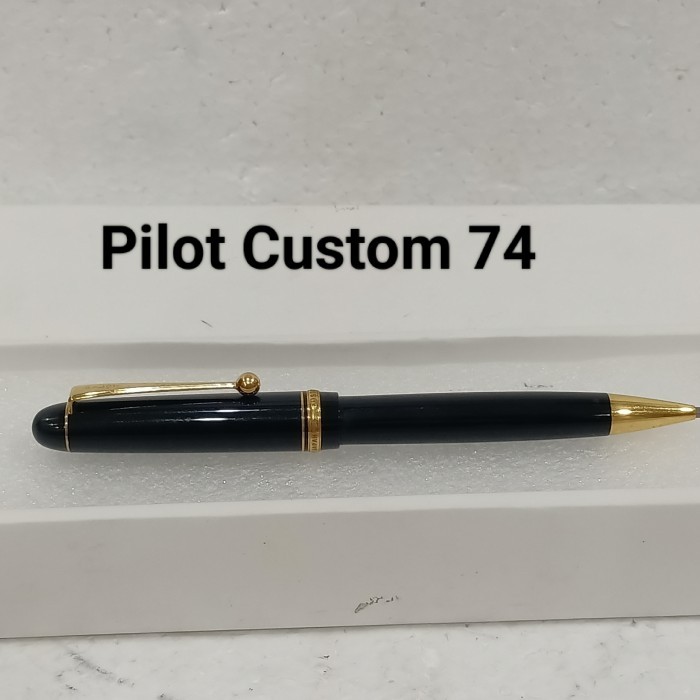 

Farizal - Pena Pilot Custom 74 Original No Parker Pelikan Sailor Platinum Sheaffer Waterman Cross