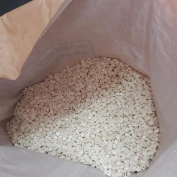 

Biji Lem Binding Lem Panas/ Hotmelt Jilid 1Kg