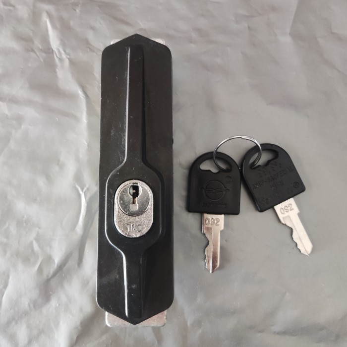 

kunci lemari arsip sliding