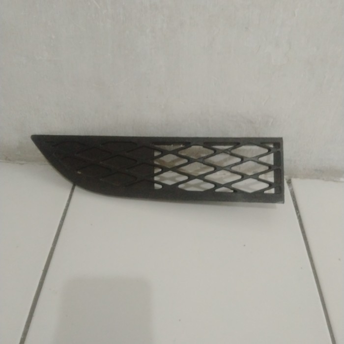 Variasi Bemper Depan Untuk Mobil Toyota Avanza Tipe S Sbl Kn (Second)