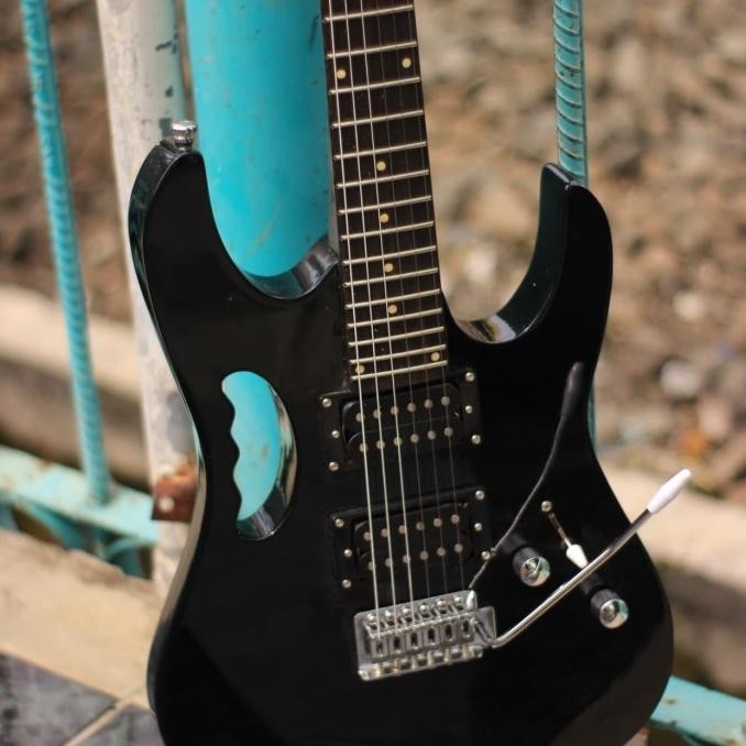 Gitar Listrik Ibanez Jem Hitam Bonus Tas Gitar , Handle , Kabel Jak HT