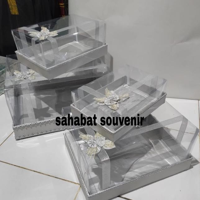 Kotak Hantaran / Seserahan Ka Tinggi Pita Isi 4
