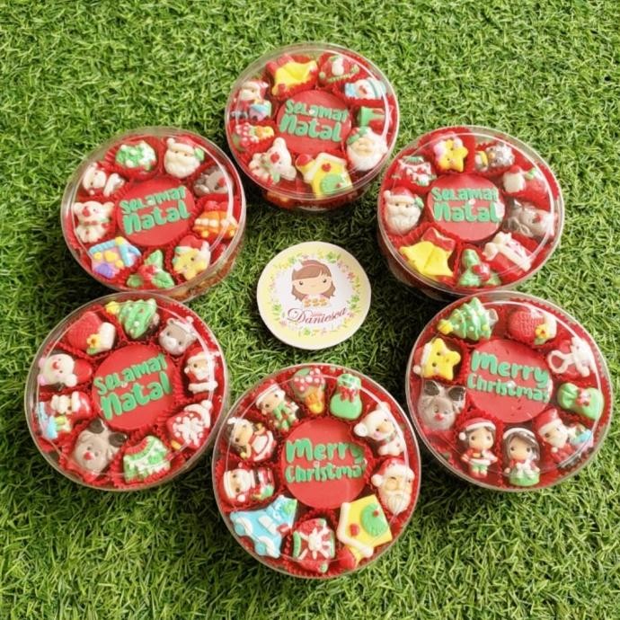 

coklat karakter natal dgn ucapan merry xmas PS