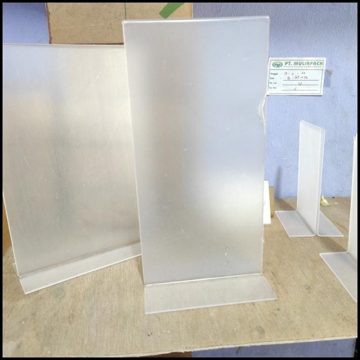 

GRATIS ONGKIR AKRILIK DISPLAY NOMOR MEJA 5 X 20 CM !!!!