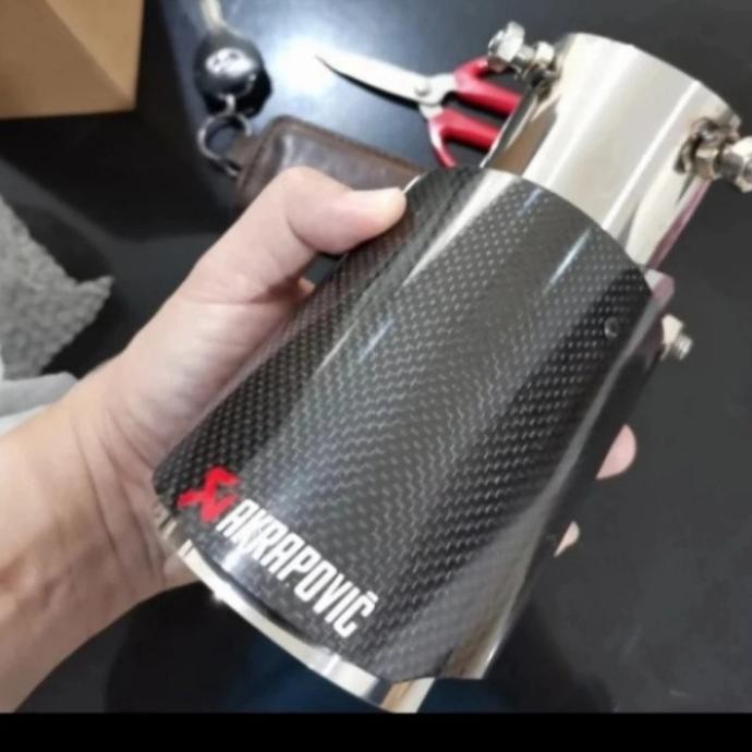 BUNTUT KNALPOT CARBON AKRAPOVIC MUFFLER MOBIL FEROZA