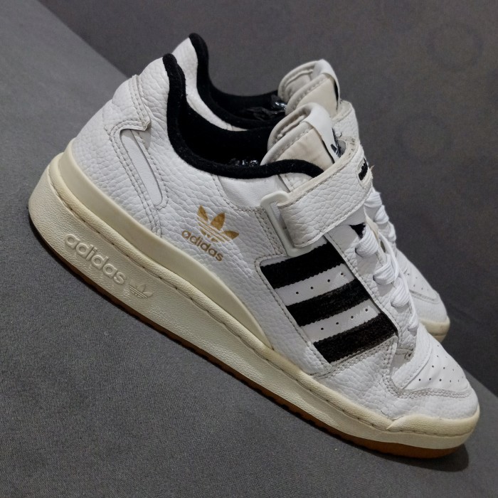 ADIDAS FORUM LOW WHITE AND BLACK SECOND ORIGINAL