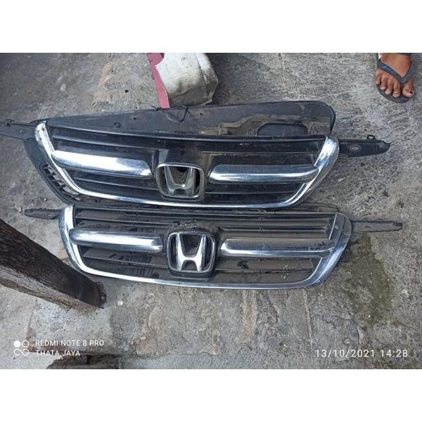 Grill Grille Radiator Crv 2002 2003 2004