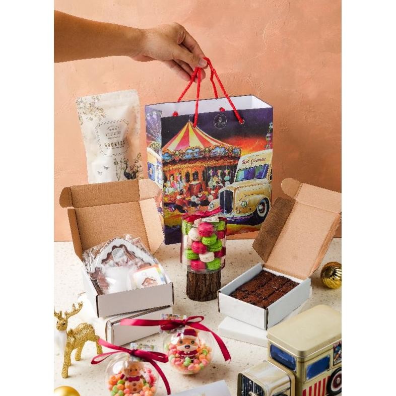 

Christmas paperbag hampers