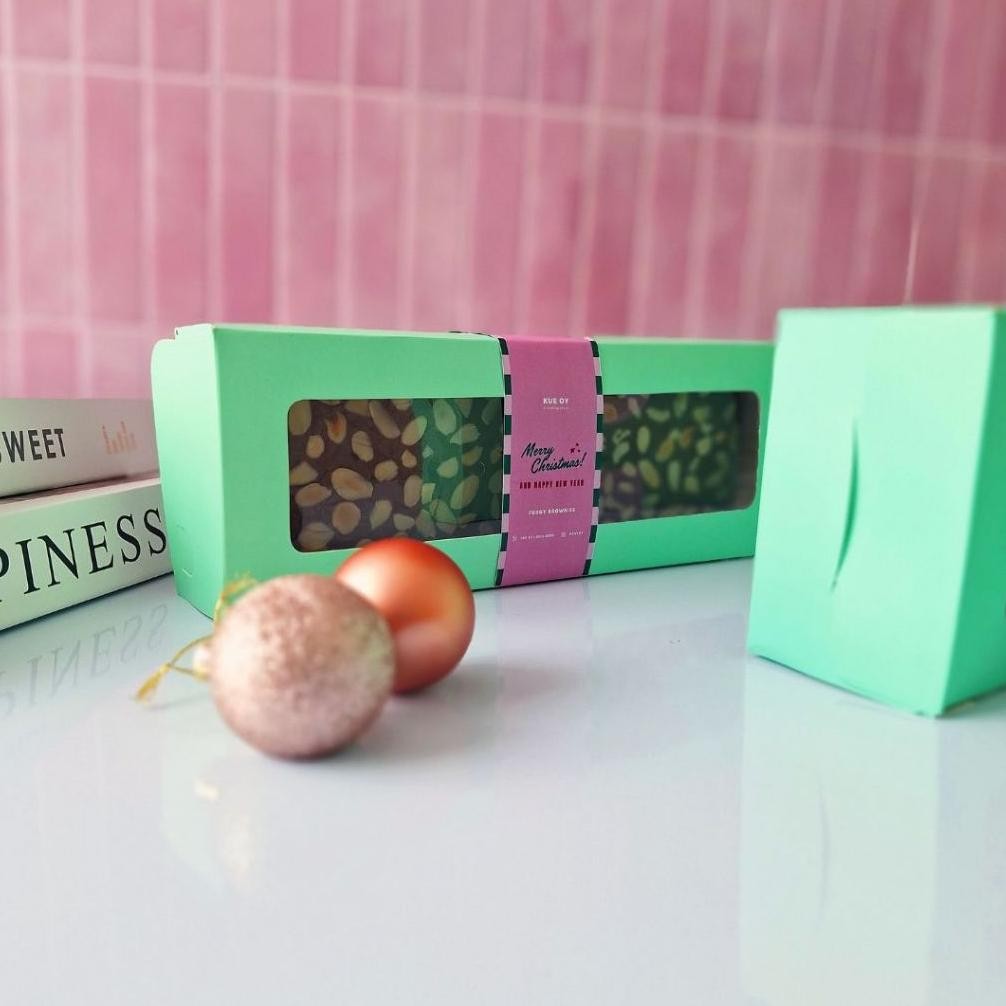 

CR - CHRISTMAS HAMPERS NATAL / BINGKISAN NATAL / PARCEL - Fudgy Brownies TERLARIS