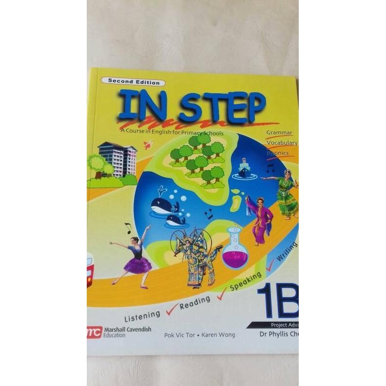 

READY IN STEP - A COURSE IN ENGLISH - 1B