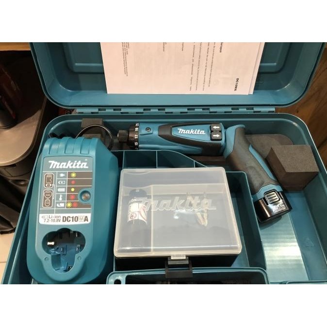 Makita Cordless Driver Drill / Makita DF 010 DSE / Obeng Elektrik