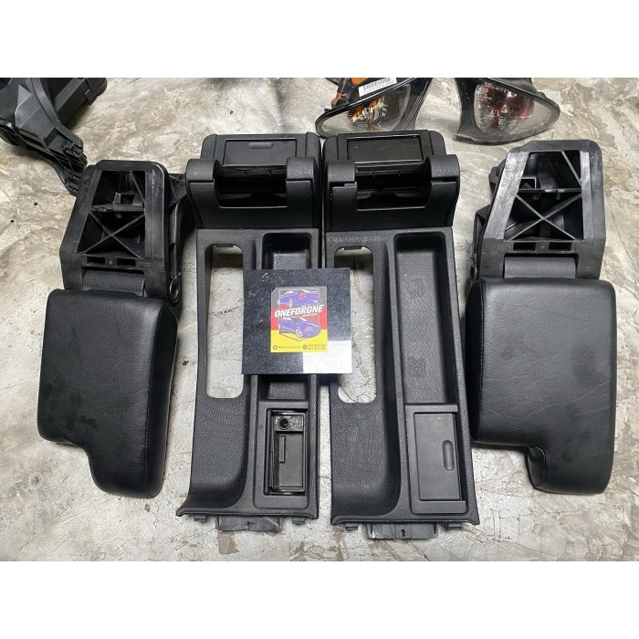 ARMREST BMW E36 ORIGINAL PART NUMBER