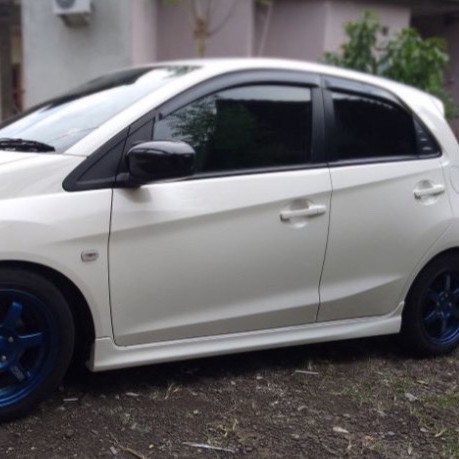 SIDESKIRT BRIO LAMA1 SET KANAN KIRI REQUEST WARNA MURAH BISA COD