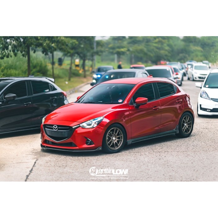 BODYKIT MAZDA 2 SKYACTIV (CARBON FIBRE).