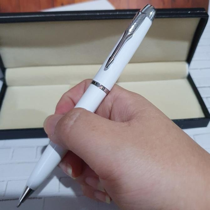 

Terlaris ! Pulpen Promosi Metal Body White Glossy Mirip Parker Free Grafir Nama