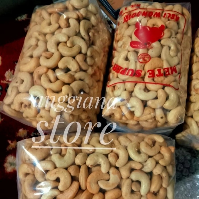 

Ready Kacang Mete Matang Super 1 Kg Wonogiri