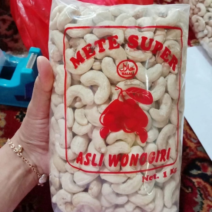 

Ready Kacang Mete Super Wonogiri 1 Kg