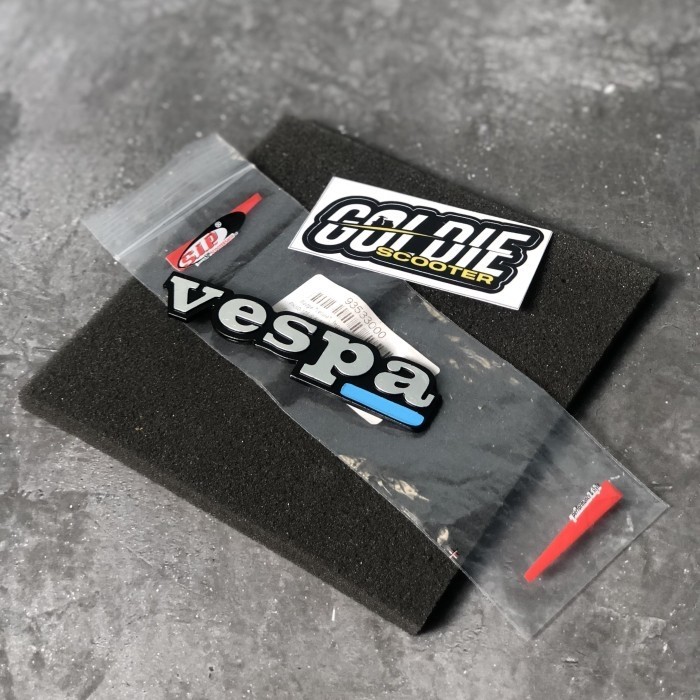 Emblem body depan sip original vespa px