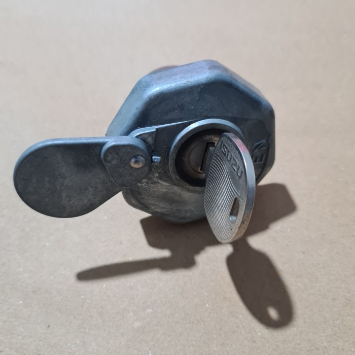 Tutup Tangki Solar Isuzu Elf Nlr - Nmr 55 - 71 Original