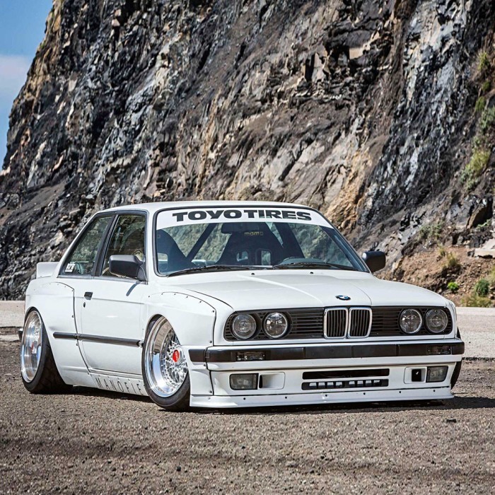 BODYKIT PANDEM BMW E30