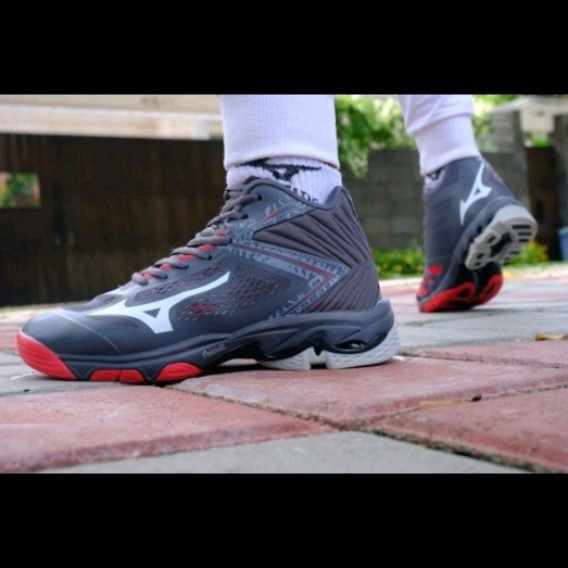 sepatu mizuno wlz 5 premium original Made in Vietnam /Sepatu olahraga