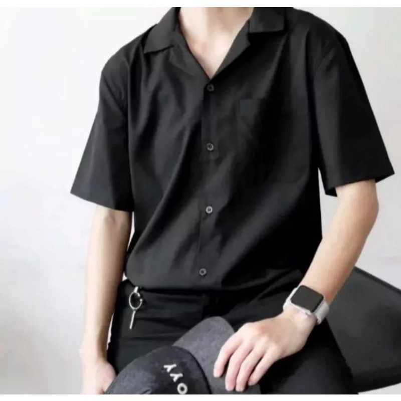 Kemeja polos lengan pendek pria buat kerja dan acara formal bahan sangat tebal rekomendasi putih