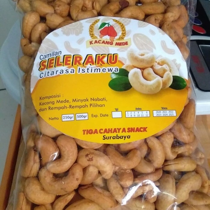 

kacang mede /mete/mente goreng kualitas jumbo 500gram
