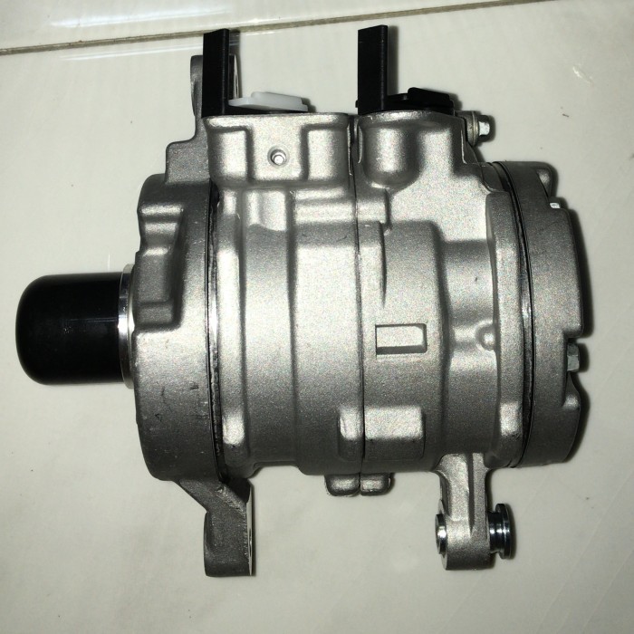 Kompresor Compressor AC Mobil Xenia Lama 1.0 1000cc