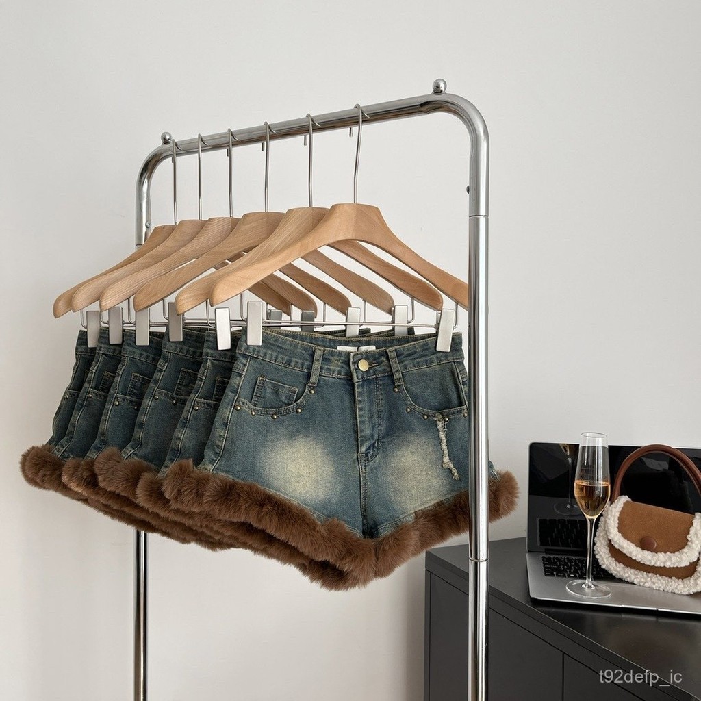 Rivet Stitching Plush Jeans Women's Winter Low Waist Straight Short Pants Retro Washed Hot Girls a W