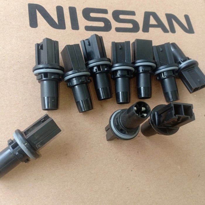 SOCKET ATAU FITTING LAMPU SENJA NISSAN DATSUN ALL ORIGINAL