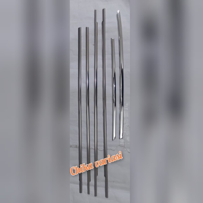 List Kaca Belakang Window Liner Samping Mobil Toyota Avanza Veloz 2016