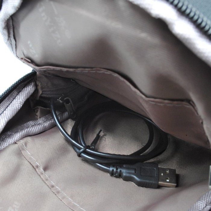 Tas Selempang / Tas Bobo / Sling Bag Usb Import