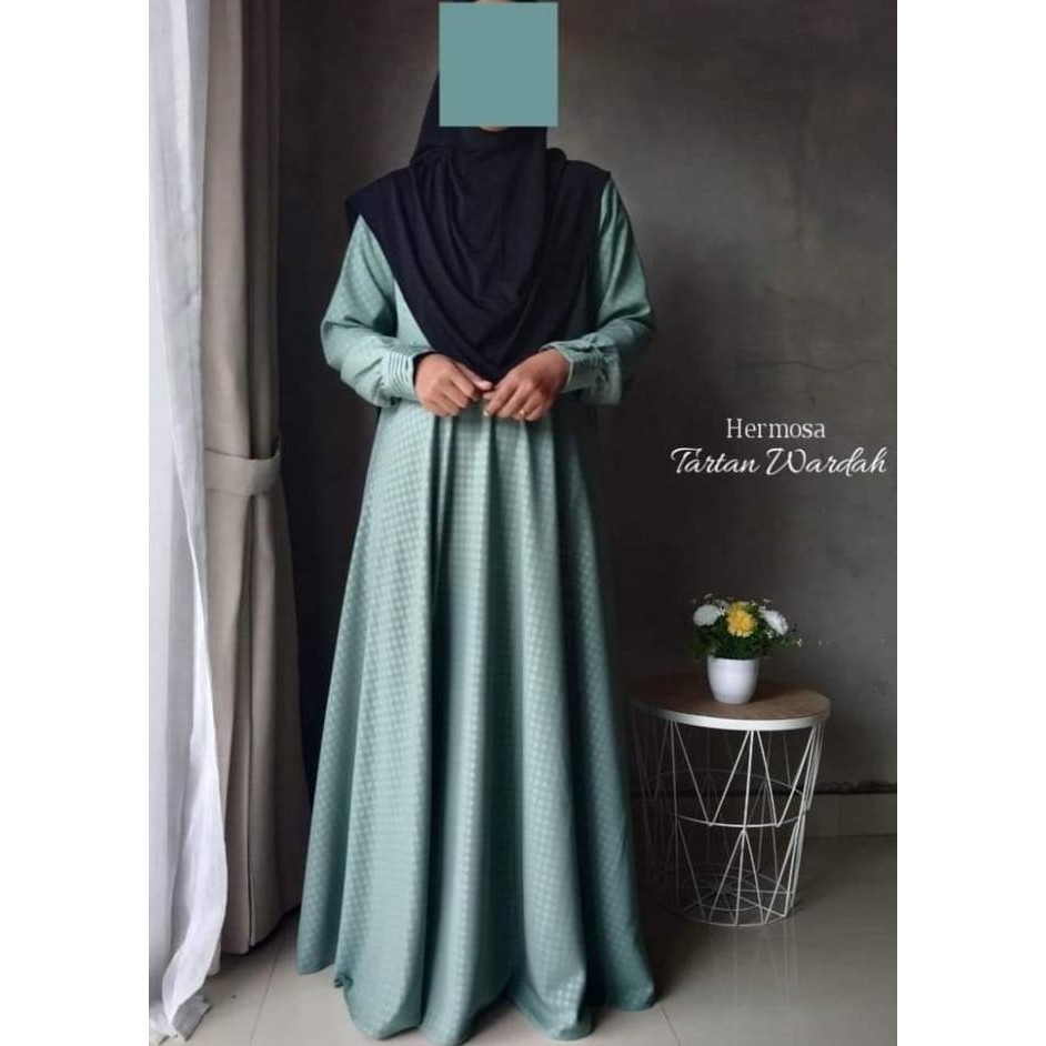 Diskon Gamis Hermosa Motif Tartan Warna Biru Wardah Original By Hermosa Belum