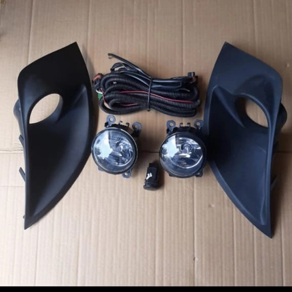 Fog Lamp Mobil Ford Fiesta 2011-2012