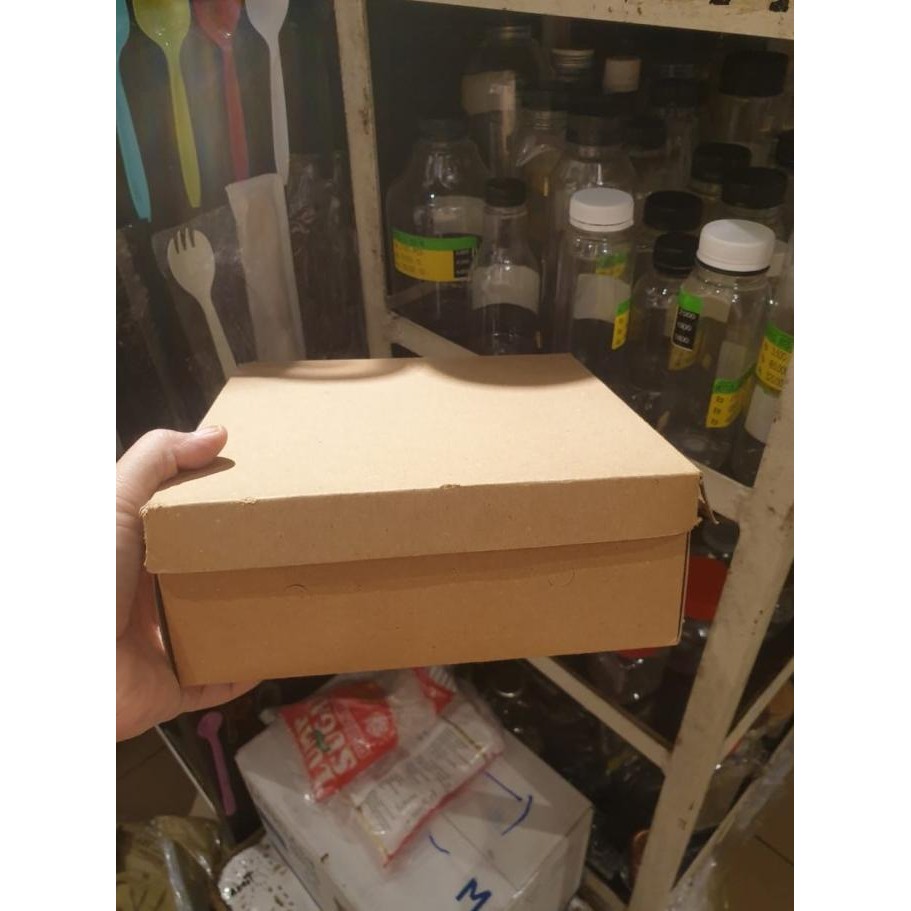 

DUS BESEK 20X20 COKLAT POLOS - NASI BOX - TUTUP PISAH