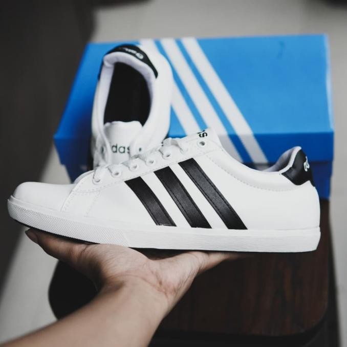 SEPATU PUTIH PRIA SNEAKERS CASUAL COWOK - ADIDAS DERBY